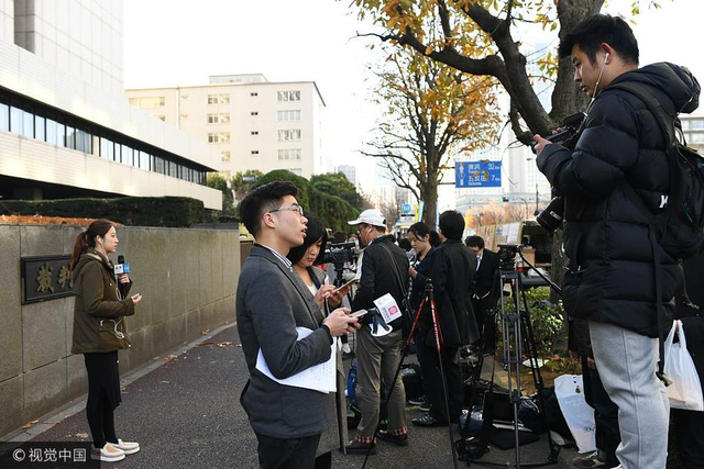江歌案开庭前 江歌母亲在日本召开记者会
