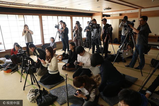 江歌案开庭前 江歌母亲在日本召开记者会