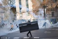 法国历史性大罢工持续 罢工恐难以短期内结束