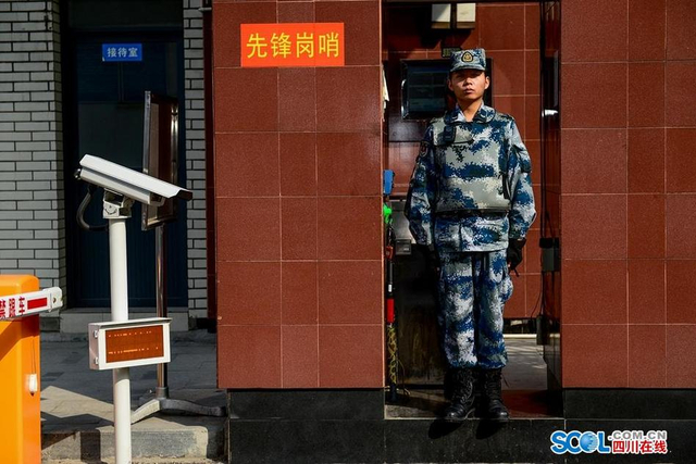 空军警卫连的一天：揭秘钢铁哨兵如何炼成