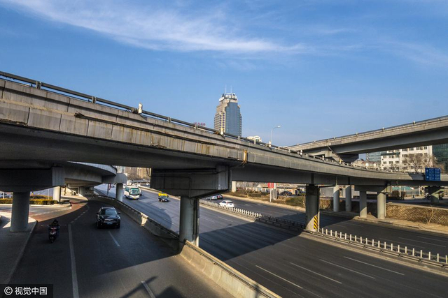 北京春节期间变“空城” 交通畅通车辆稀少