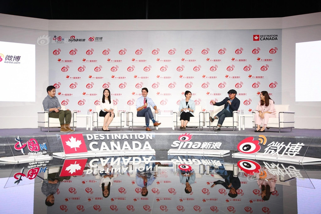 加拿大总理特鲁多访问新浪 曹国伟赠送礼物