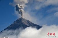 危地马拉富埃戈火山再度喷发