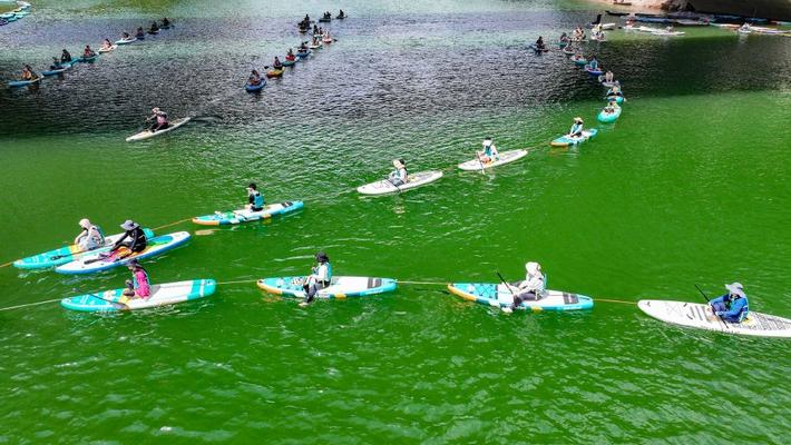 贵州安龙：夏日高温催热水上运动