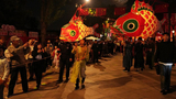 北京长辛店国潮街区鱼灯巡游邂逅中秋佳节