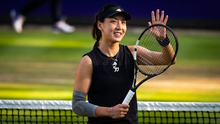 2025WTA500柏林公开赛女单第2轮：王欣瑜2-0高芙
