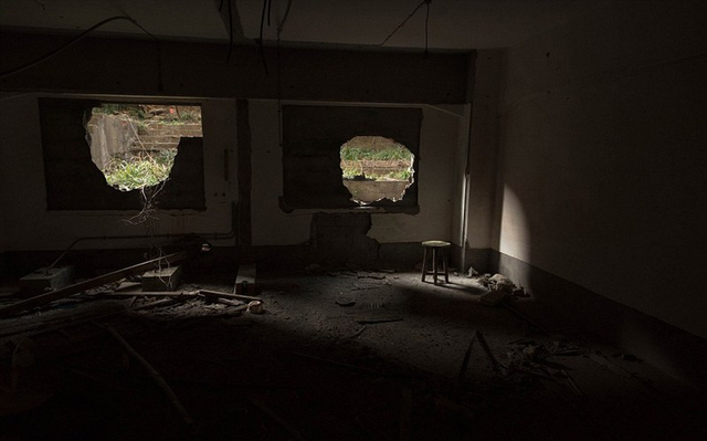 日本军舰岛遭弃变鬼城成007电影拍摄地 新浪图片