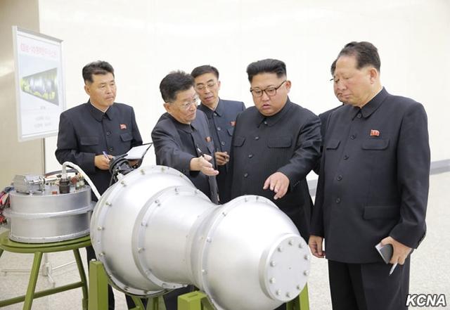 朝鲜地震前夕 金正恩视察氢弹