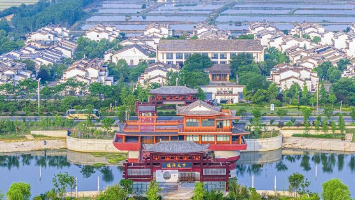 江苏泗洪：古汴河畔徽派民居错落有致