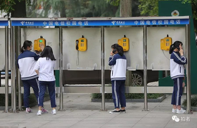 直击万人送考！