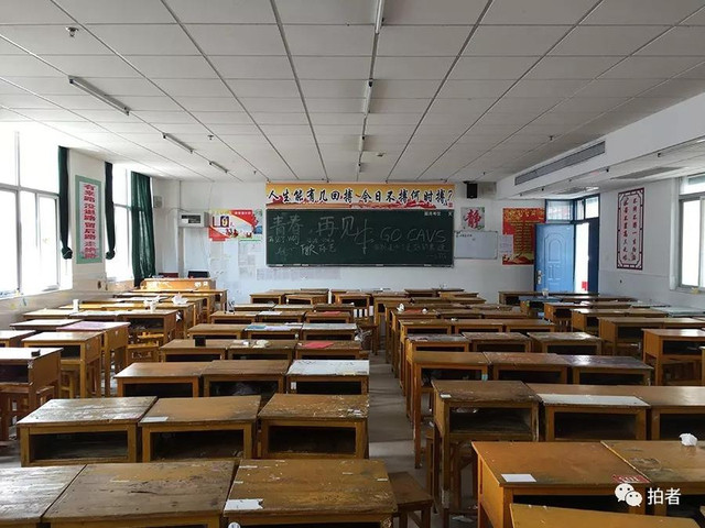 直击万人送考！