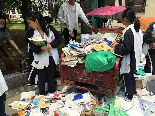 直击万人送考！