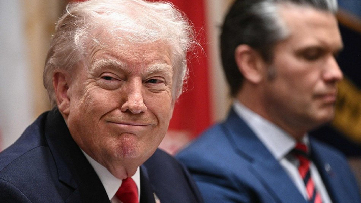 美国总统特朗普主持内阁会议