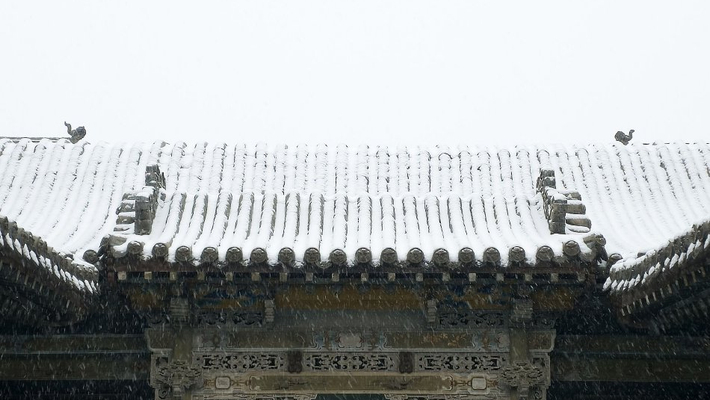 乔家大院披银装