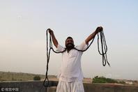 世界最长！印度男子胡子6.7米