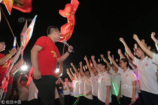 河北高中高考冲刺誓师大会现场