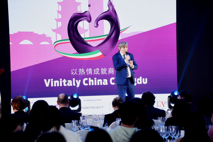  意大利维罗纳会展集团大中华区总经理 Simone Incontro