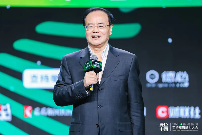  （全国工商联原专职副主席、中国民间商会副会长庄聪生）