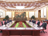 独家视频丨习近平会见郑丽文：两岸同胞走亲走近 走到一起的大潮流不会改变