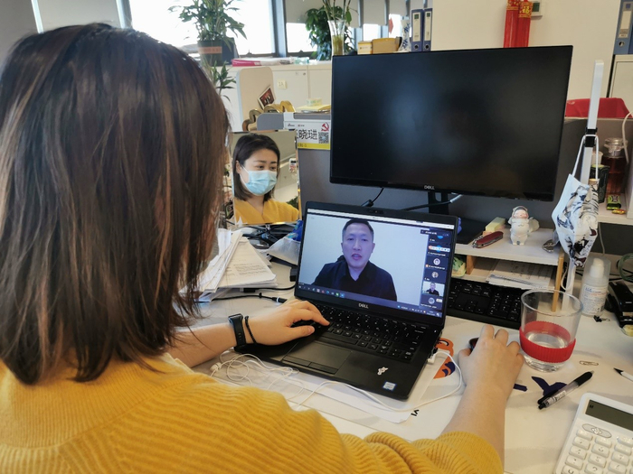  （新浪党委副书记岳才勇推广支部业务支点工作法）