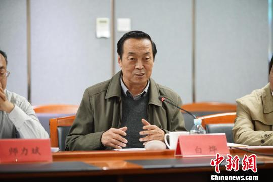 评论家白烨　未明　摄
