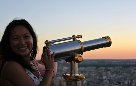 图为2016年7月在巴黎游玩的游客。（新华社/卫星社）