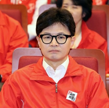  韩东勋（韩国《东亚日报》）