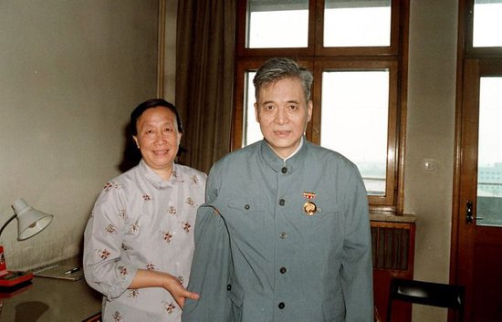  邓稼先和夫人许鹿希合影。新华社记者王新庆摄
