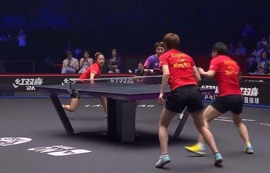 孙颖莎/王曼昱3-1申裕斌/杜凯琹，晋级美国大满贯女双4强