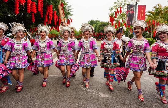  △赶歌圩是“壮族三月三”节日的重头戏。（总台国广记者李晋拍摄）