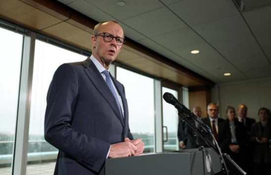 德国总理默茨3月3日到白宫与美国总统特朗普会面后，在华盛顿召开记者会