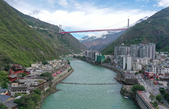 2026年5月19日在四川省泸定县拍摄的泸定桥（无人机照片）。新华社记者 胥冰洁 摄