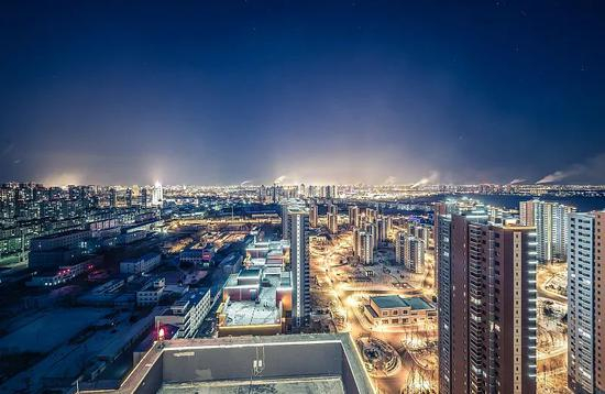  大庆市夜景 图源：视觉中国