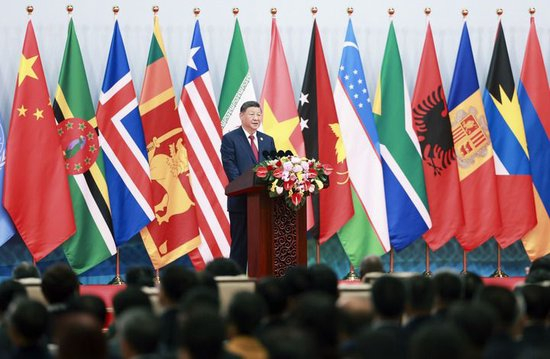 10月13日上午，国家主席习近平在北京国家会议中心出席全球妇女峰会开幕式并发表主旨讲话。新华社记者 丁海涛 摄