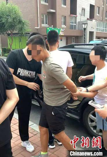 抓捕犯罪嫌疑人现场。沈阳市公安局供图