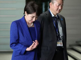 日媒：高市早苗因手部病情恶化就医检查，在医院停留约3小时45分钟