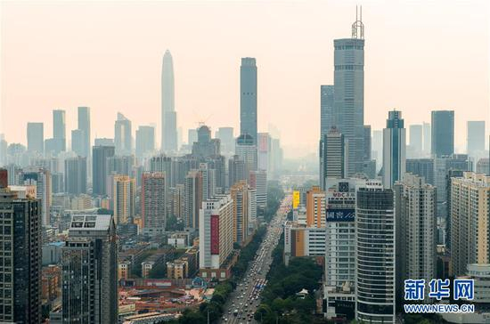 深圳市深南大道（5月23日摄）。新华社记者 毛思倩 摄