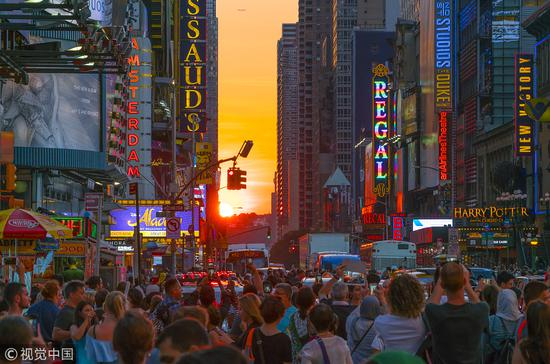 拉丁移民终将融入美国社会（资料图/视觉中国）