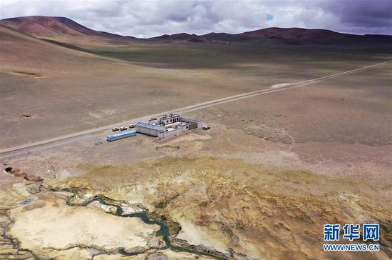  西藏羌塘国家级自然保护区那曲地区管理局亚阿木管理站坐落在那曲市双湖县境内的无人区，这里是野生动物的天堂（8月5日摄，无人机照片）。 新华社记者 李贺 摄