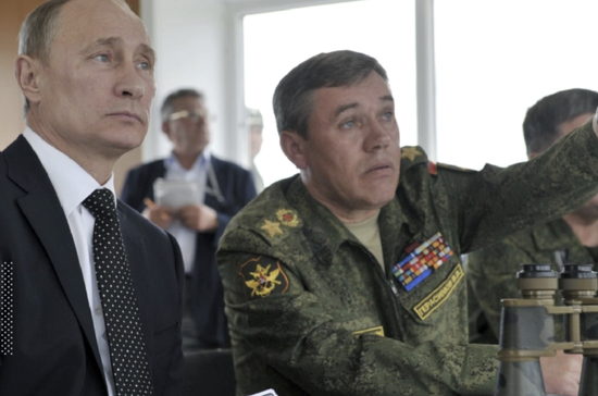 ·&nbsp;普京与格拉西莫夫（右）（资料图）。