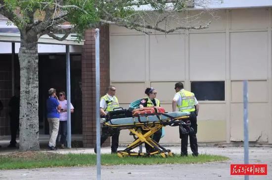 据《华盛顿邮报》报道，2018 年美国校园枪击案数量和伤亡人数均创下近 20 年最 高纪录。资料图片