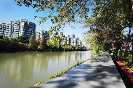 长宁苏州河健身步道（华政段）