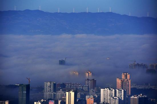 毕节市威宁彝族回族苗族自治县雾海景观。（新华社记者杨文斌 2016年1月5日 摄）