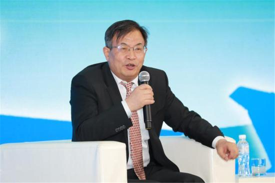 中国工程院院士、航空工业科技委副主任、大型运输运-20总设计师唐长红。