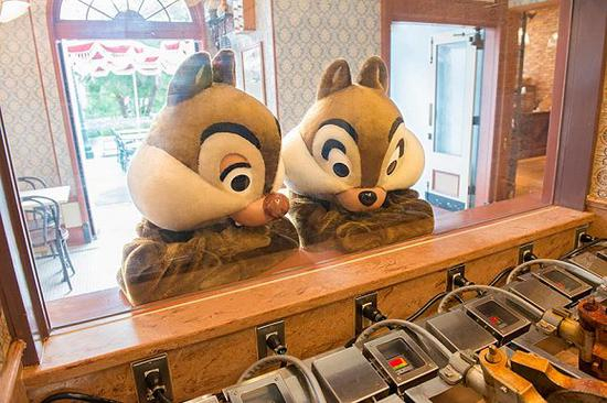 奇奇蒂蒂已经称为迪士尼乐园里的人气王。