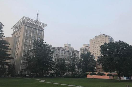 今晨，海淀区有轻雾。