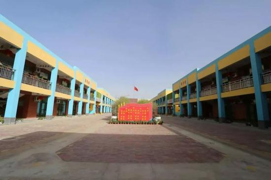  职业技能教育培训中心职工小学校园（图片来源环球时报）