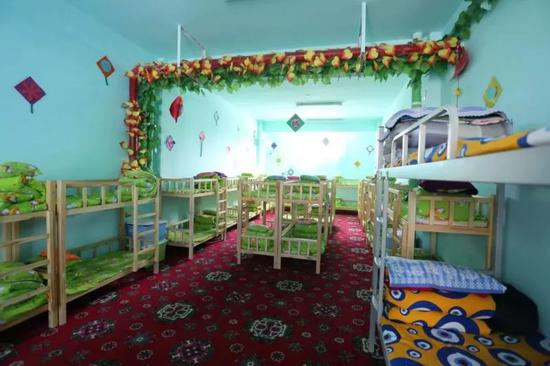  职业技能教育培训中心职工小学宿舍（图片来源环球时报）