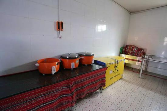  职业技能教育培训中心厨房（图片来源环球时报）