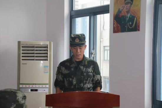  2018年8月，王成龙毕业分配至特战中队自我介绍